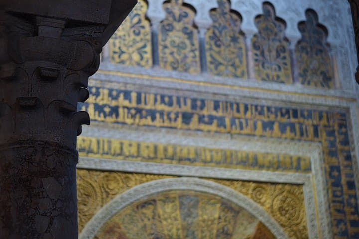 Mosque-Cathedral and Jewish Quarter guided tour
