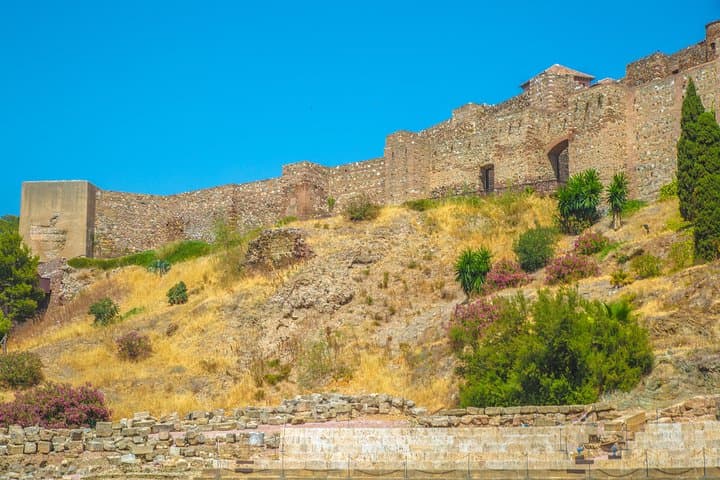 Malaga: E-Bike 3-Hour Sightseeing Tour