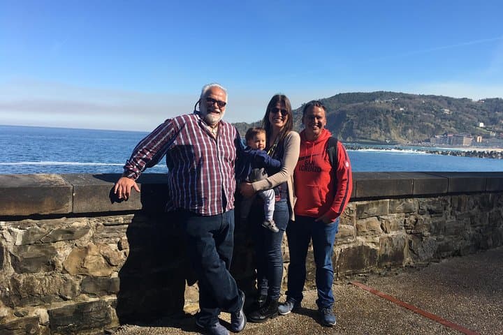 Txakoli in the bowels of the Basque Coast