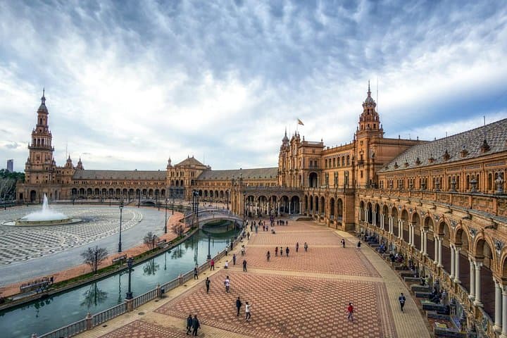 Seville Tour with Alcazar, Cathedral and Giralda from Granada