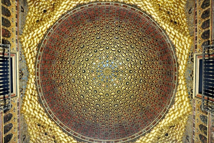 Alcázar, Cathedral & Giralda: Guided Tour with Fast-Track Tickets