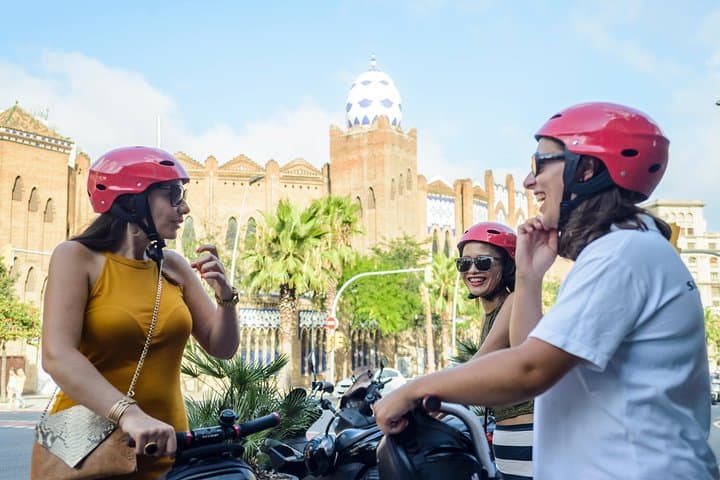 Barcelona: Citizen Segway Tour
