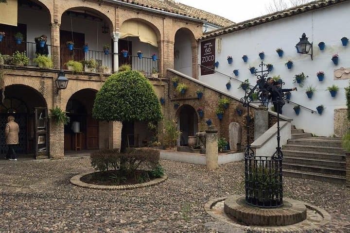 Guided visit to the Jewish Quarter