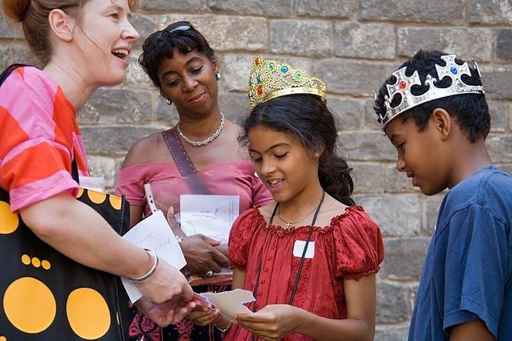 Kids and Family Gothic Quarter Walking Tour in Barcelona