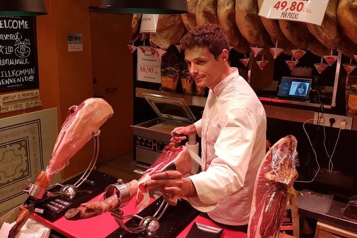 Meet professional Ham Carvers with our guides