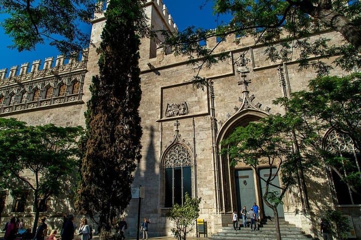 La Lonja de La Seda.