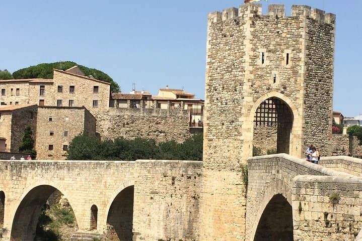 BESALU MEDIEVAL BRIDGE