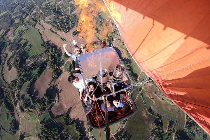 Hot Air Balloon with Champagne, Optional Photos,Video & Breakfast