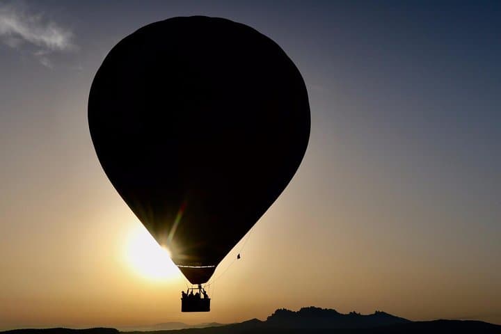 Hot Air Balloon with Champagne, Optional Photos,Video & Breakfast