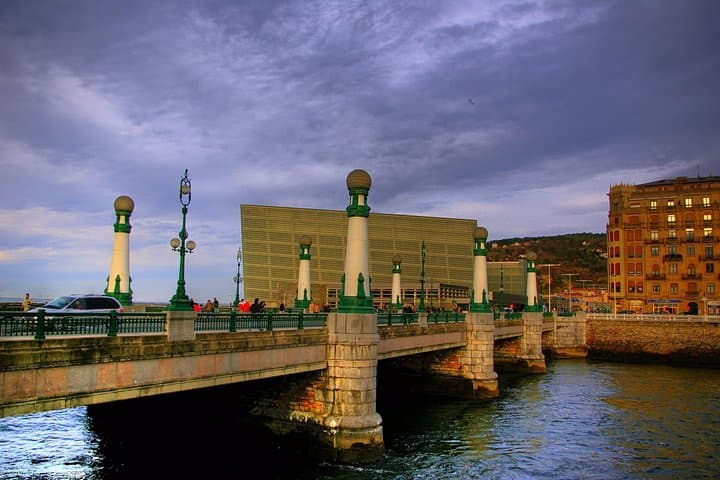 Guided tour of San Sebastián
