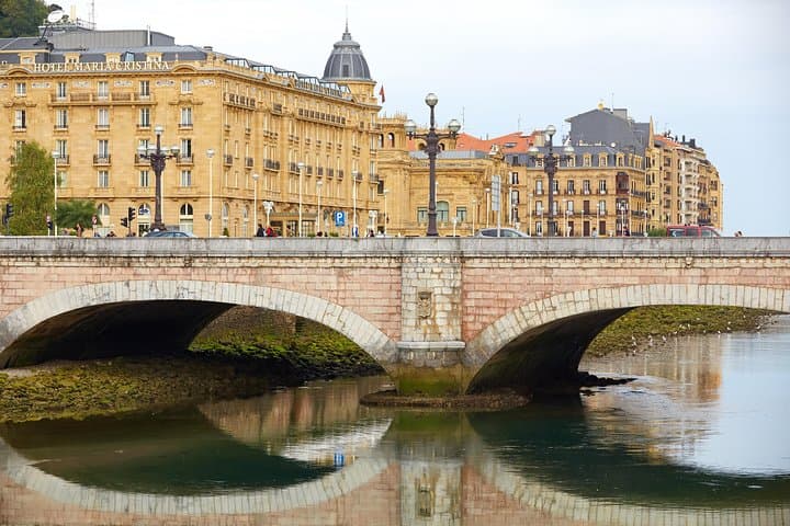 Guided tour of San Sebastián