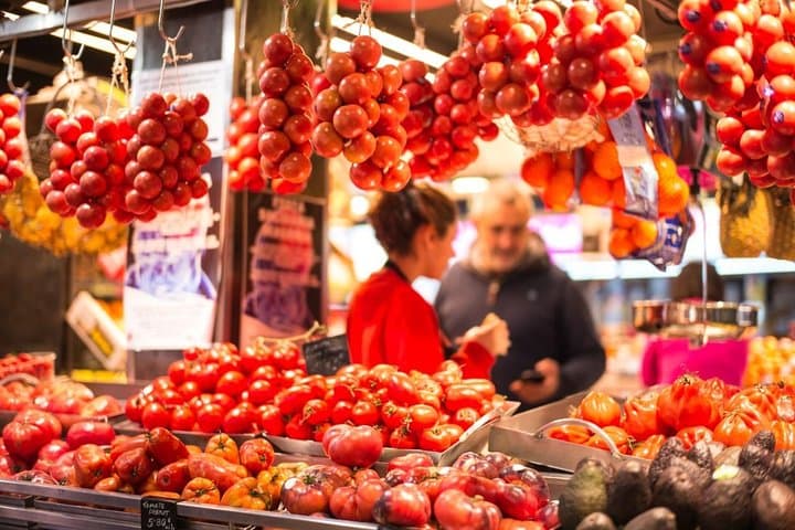 Spanish Oysters, Cava and Ibérico Ham at Barcelona’s La Boqueria Market