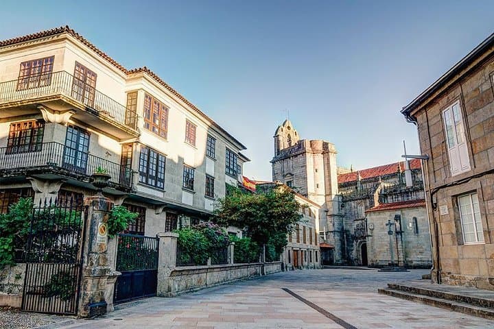 Self-Guided Audio Tour - Squares of Pontevedra