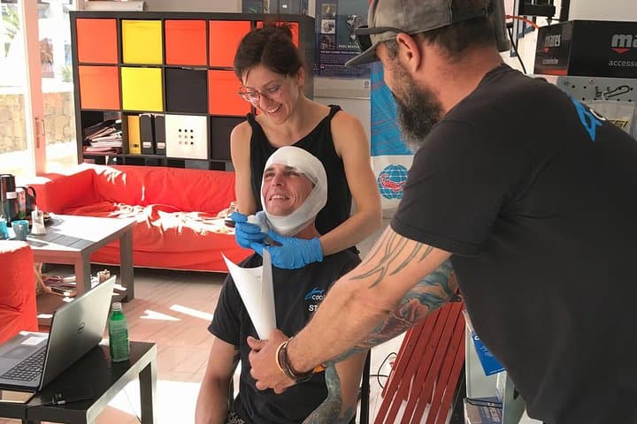 PADI Rescue Diver course at Puerto de Mogan