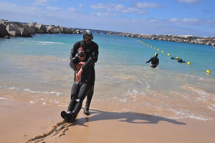PADI Rescue Diver course at Puerto de Mogan