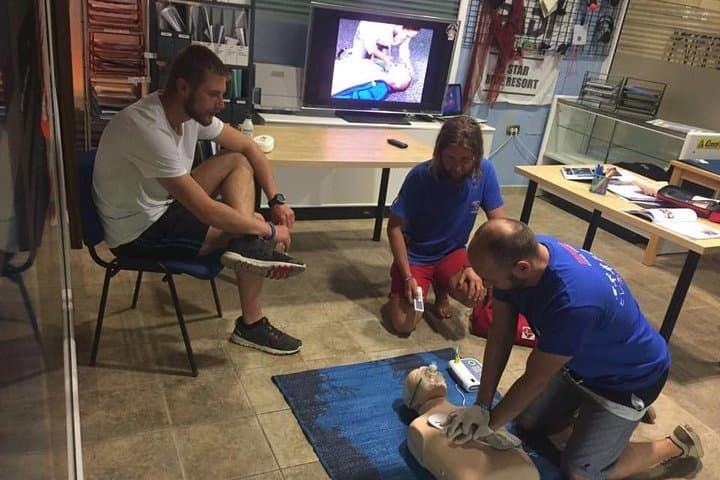 PADI Rescue Diver course at Puerto de Mogan