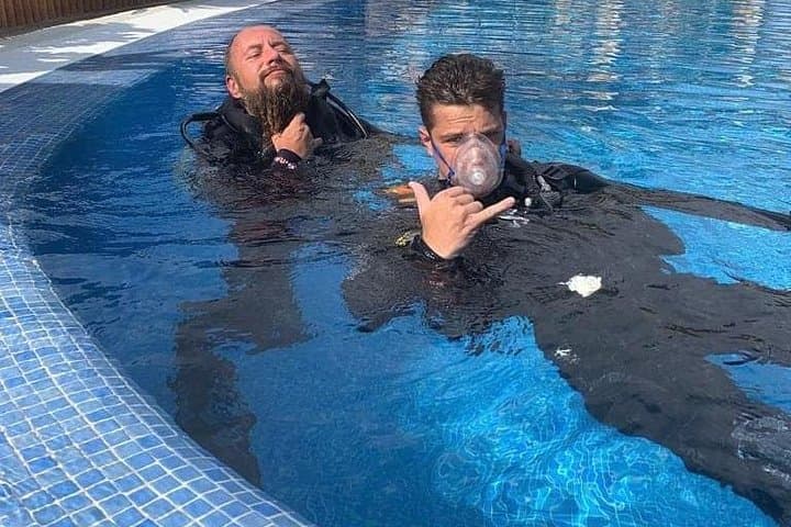 PADI Rescue Diver course at Puerto de Mogan