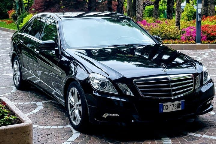 Malaga Airport (AGP) to Marbella - Round-Trip Private Transfer
