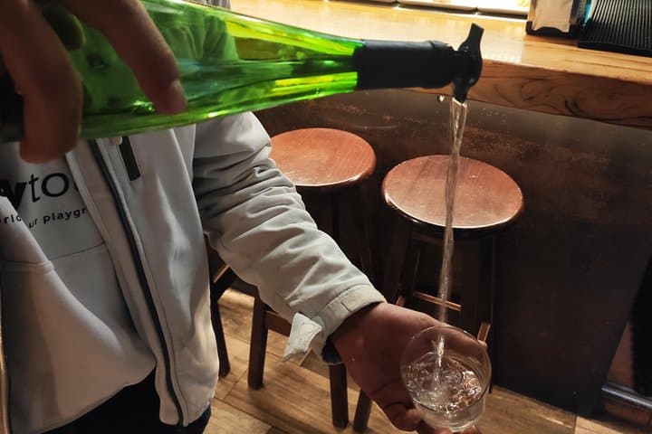 Barcelona Spanish Wine and Tapas Tour in a Local Neighborhood