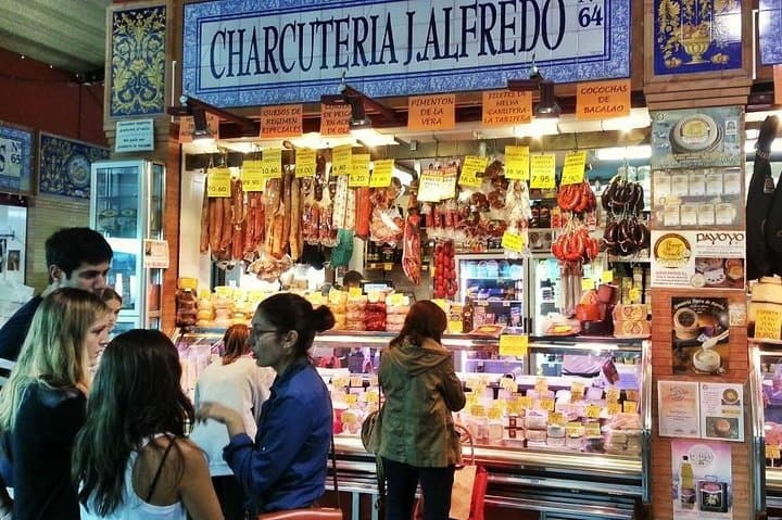 Seville: Triana Market Walking Tour with Local Guide
