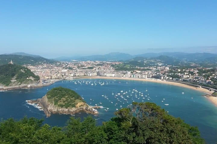 Private Transfer Tour San Sebastian to Bilbao along the Basque Coast