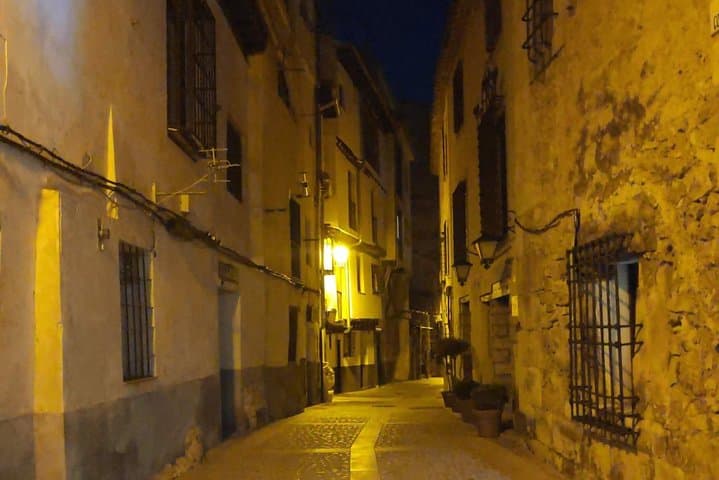 C / Julián Romero