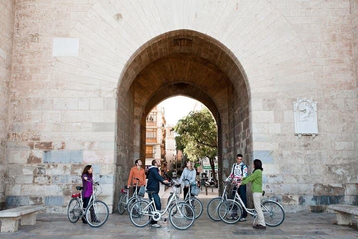 Essential Valencia by Bike | Discover the City’s Best in One Ride