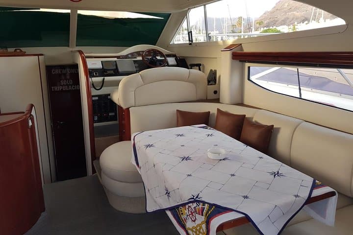 Boat Trip 4 Hours - Private Charter ("KEEPER UNO" Boat)