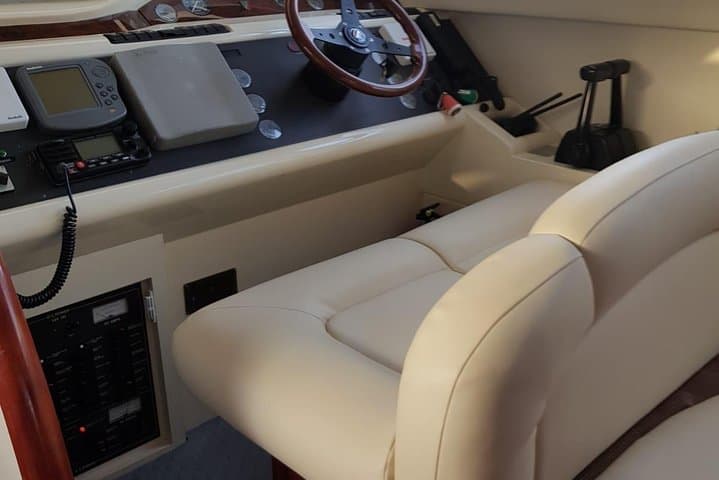Boat Trip 4 Hours - Private Charter ("KEEPER UNO" Boat)