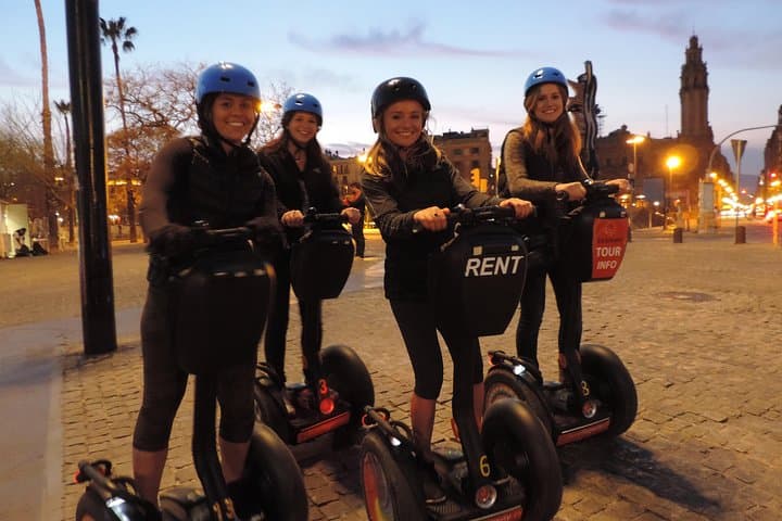 Private Live Guided Barcelona Segway Tour - 180 min