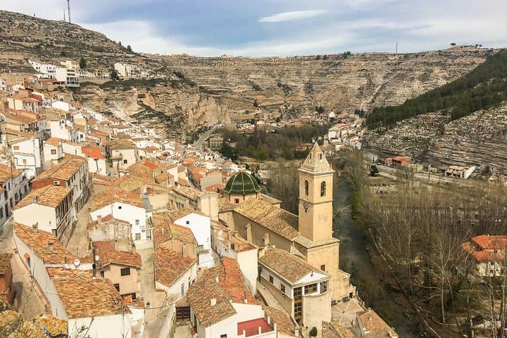 Valencian Caves with Boat Ride and Sagunto Private Day Trip