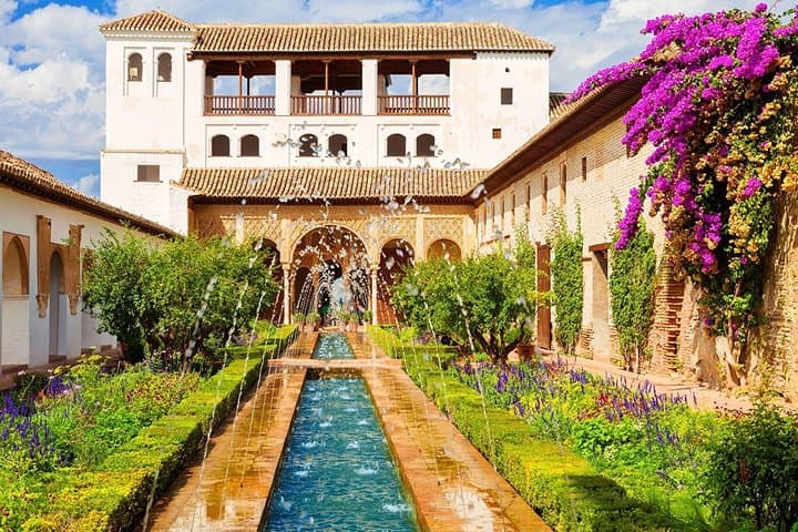 Private Granada Alhambra Tour from Seville