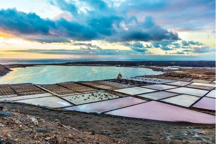 Tour Lanzarote South with Winery Visit