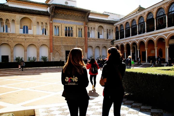 Alcazar, Cathedral & Giralda Small Group, Max. 9 Guests