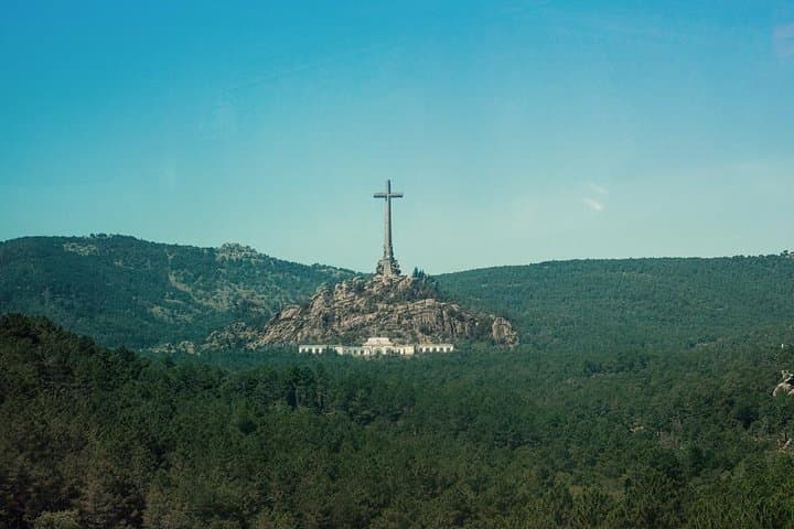 El Escorial, Valley & Segovia day tour from Madrid