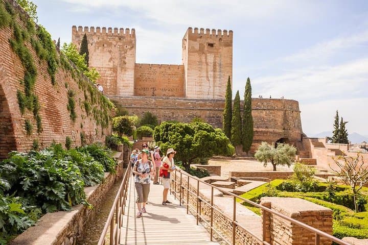 Private Shore Excursion to the Alhambra Palace from Almeria port