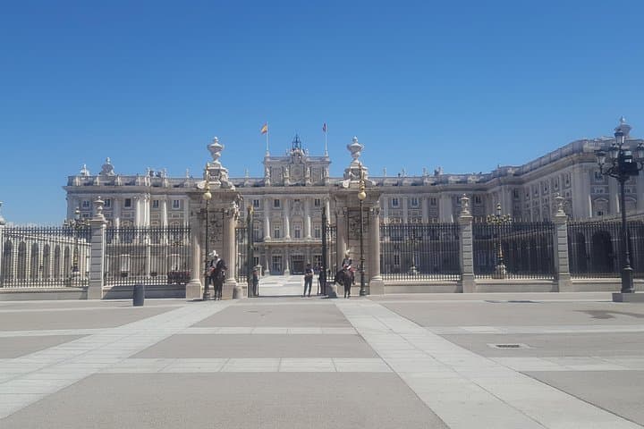 Private Guided Tour Of The Royal Palace & Old Madrid
