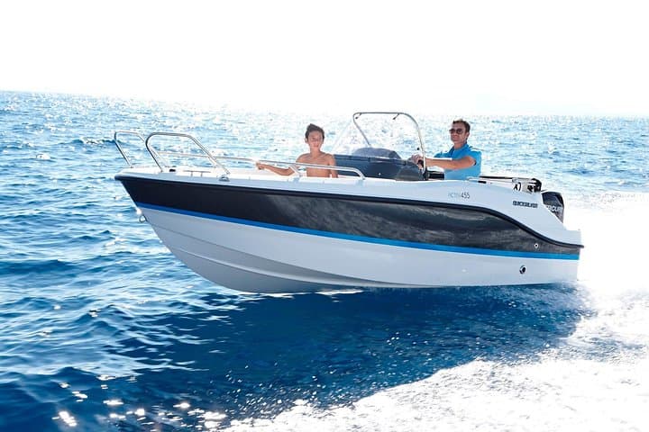 Boat rental without license - B450 'Theia' (4p) - Can Pastilla