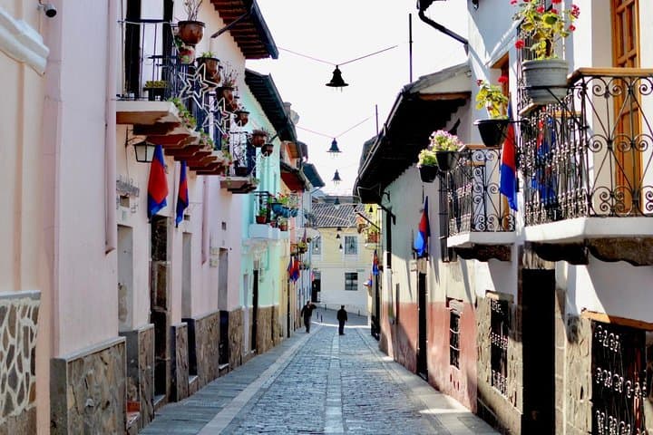 Private shore excursion and tour from Cadiz to ronda and Arcos