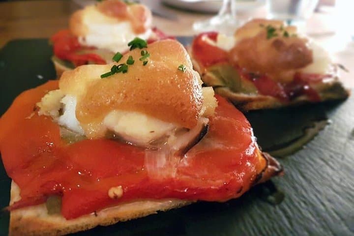 Barcelona Tapas Adventure: 6 Tastings with a Private Guide