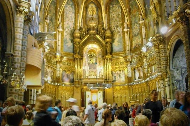 Barcelona Montserrat Basilica, Black Madonna Tour with Transport
