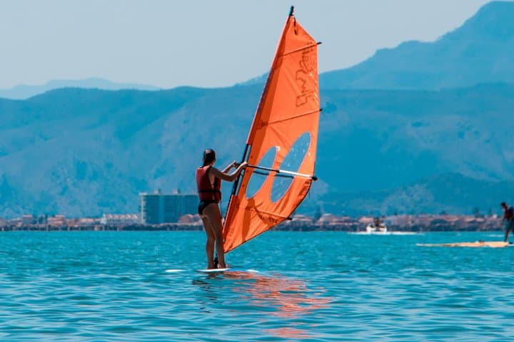 Wind Surf lessons in Valencia