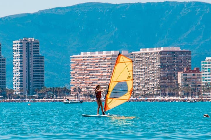 Wind Surf lessons in Valencia