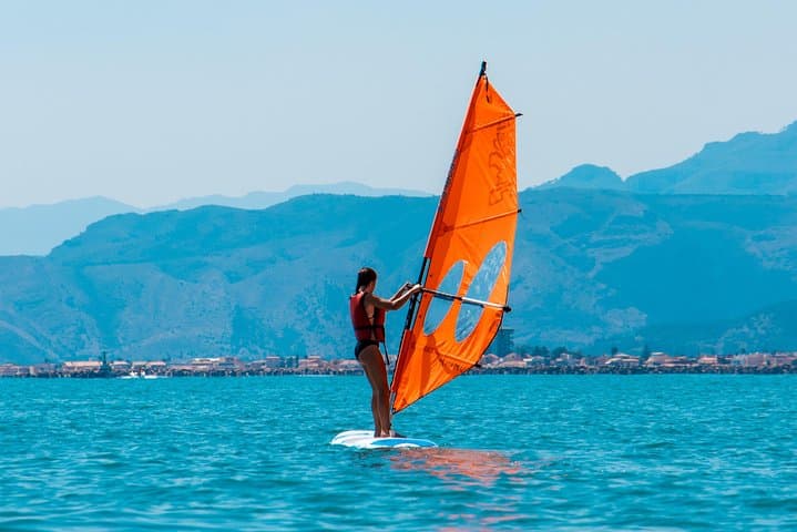 Wind Surf lessons in Valencia