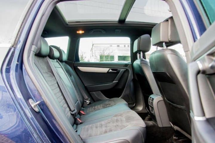 Private Transfer from Salou, PortAventura to Airport Barcelona