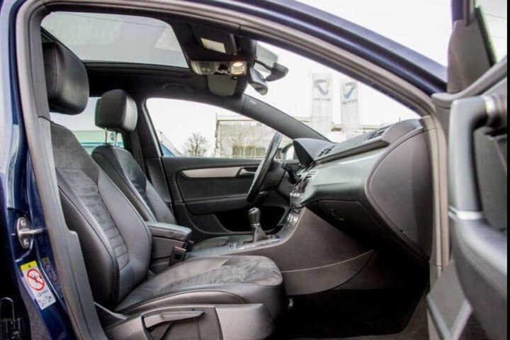 Private Transfer from Salou, PortAventura to Airport Barcelona