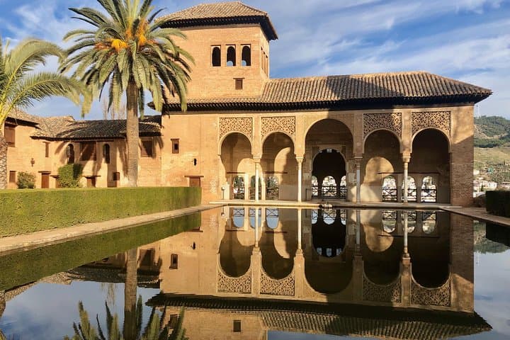 The guided tour in Alhambra with polish guide