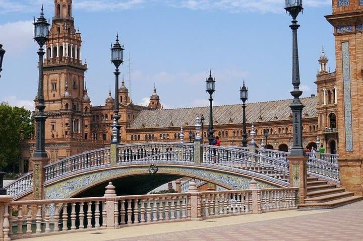 Private transfer from/to Seville to/from Cordoba