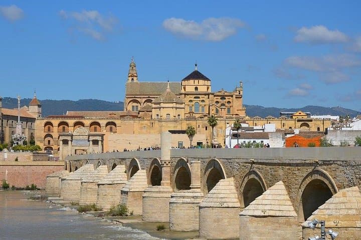 Private transfer from/to Seville to/from Cordoba