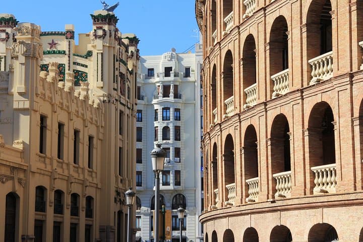 Historic Valencia: Exclusive Private Tour with a Local